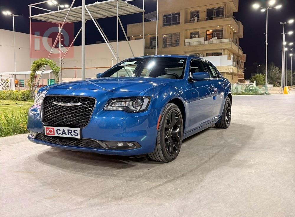 كرايسلر 300
